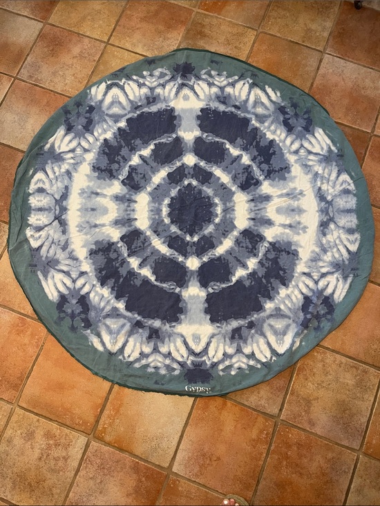 Other - GYPSY BOHO Round Tie-Dye Beach Towel Blanket in Blue and White